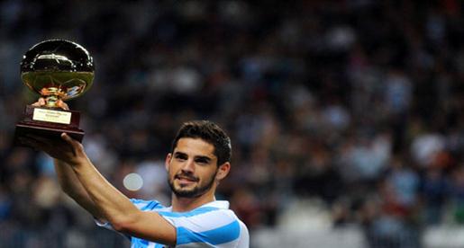 إيسكو يتلقى عرضان من الريال وسيتي ويؤكد: أعتبر بيلجريني والدي وأتمنى اللعب معه